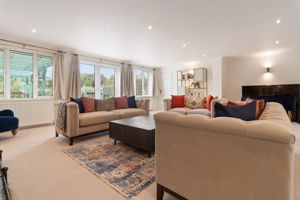 Living room- click for photo gallery